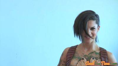 Amateur POV tattooed anal dyke asstoyed by pussylicked MILF - hotmovs.com